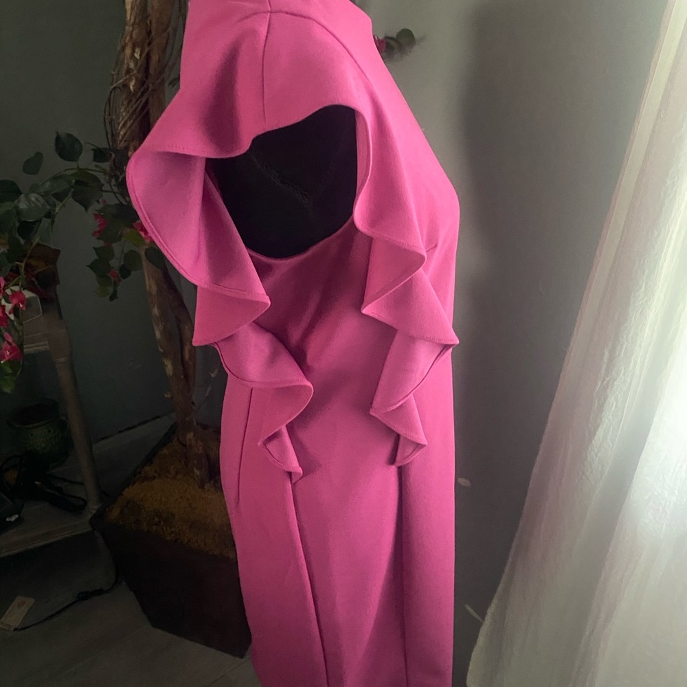 Dress - Picture 3 of 3